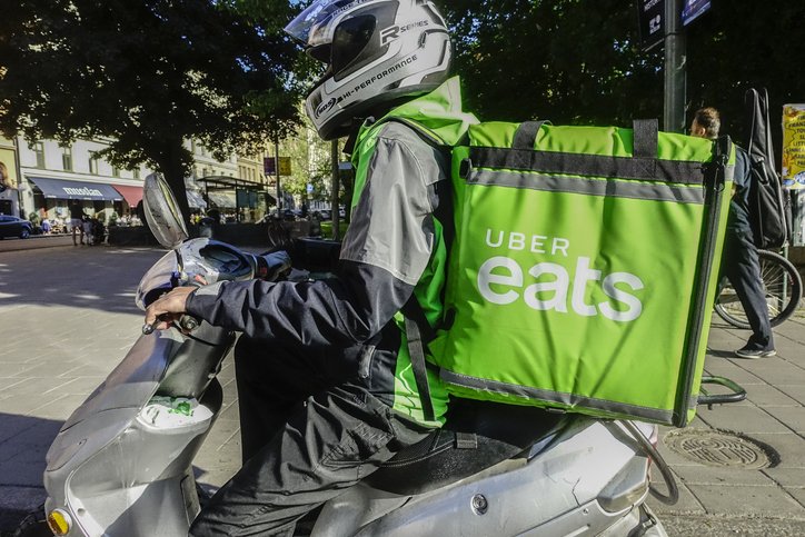 Uber Eats reduz taxas em até 70% para ajudar restaurantes na pandemia