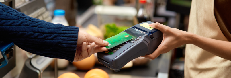 Confiança do consumidor sai de estabilidade e volta a recuar em janeiro