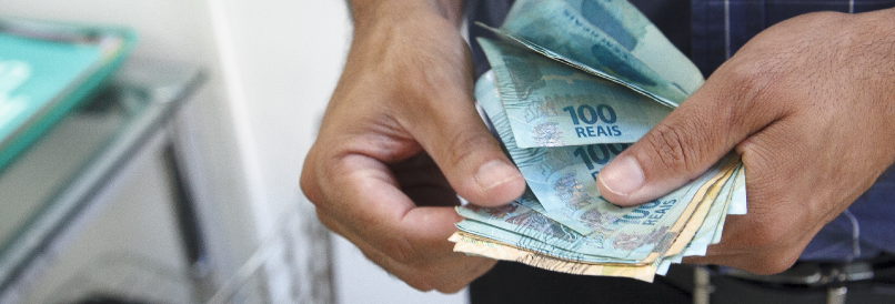 Atividade econômica cresce na passagem de outubro para novembro